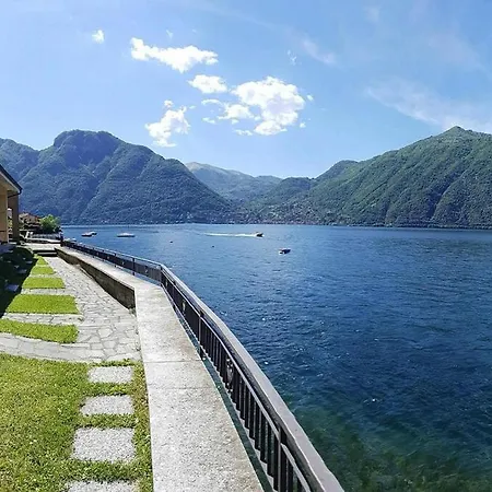 Directly On The Lake Paganini Flats In