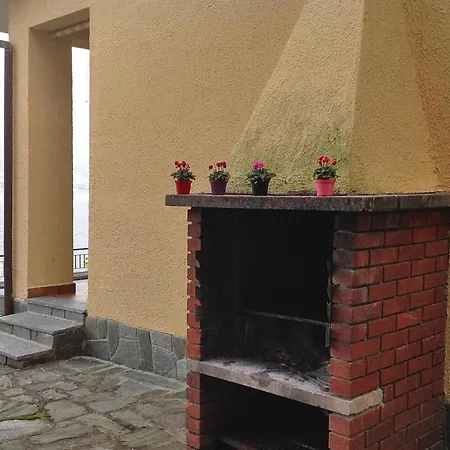 Appartement Directly On The Lake Paganini Flats In *